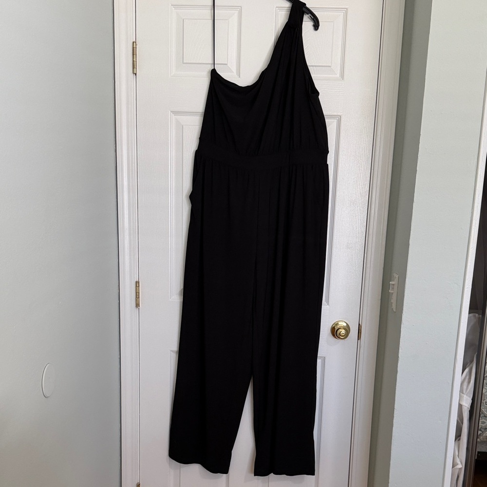 NWT Black One-Shoulder Jumpsuit 1X